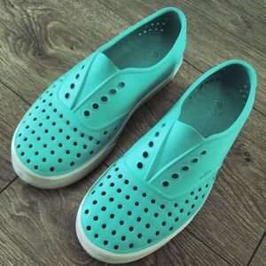 Native Green Slip-Ons 8 Women